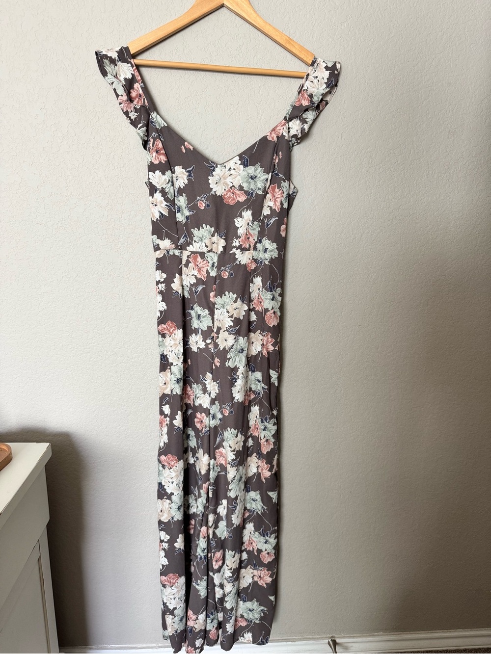 Floral Ruffle-Strap Maxi Dress in Charcoal Gray